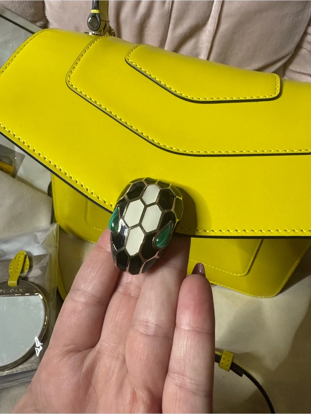 🔥LIKE NEW🔥 Bvlgari Yellow Serpenti Crossbody - Picture 4 of 11